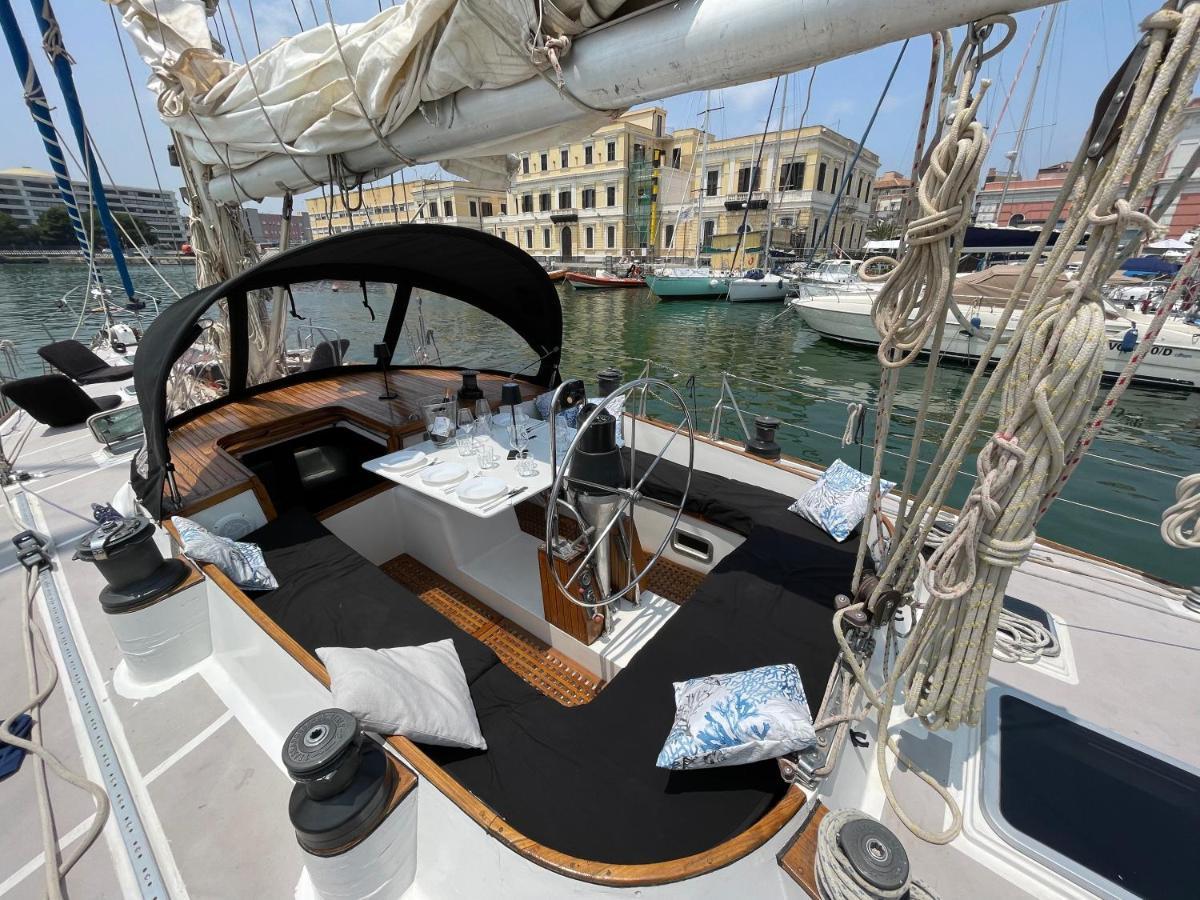 Sailboat B&B On Board Catania Exterior photo