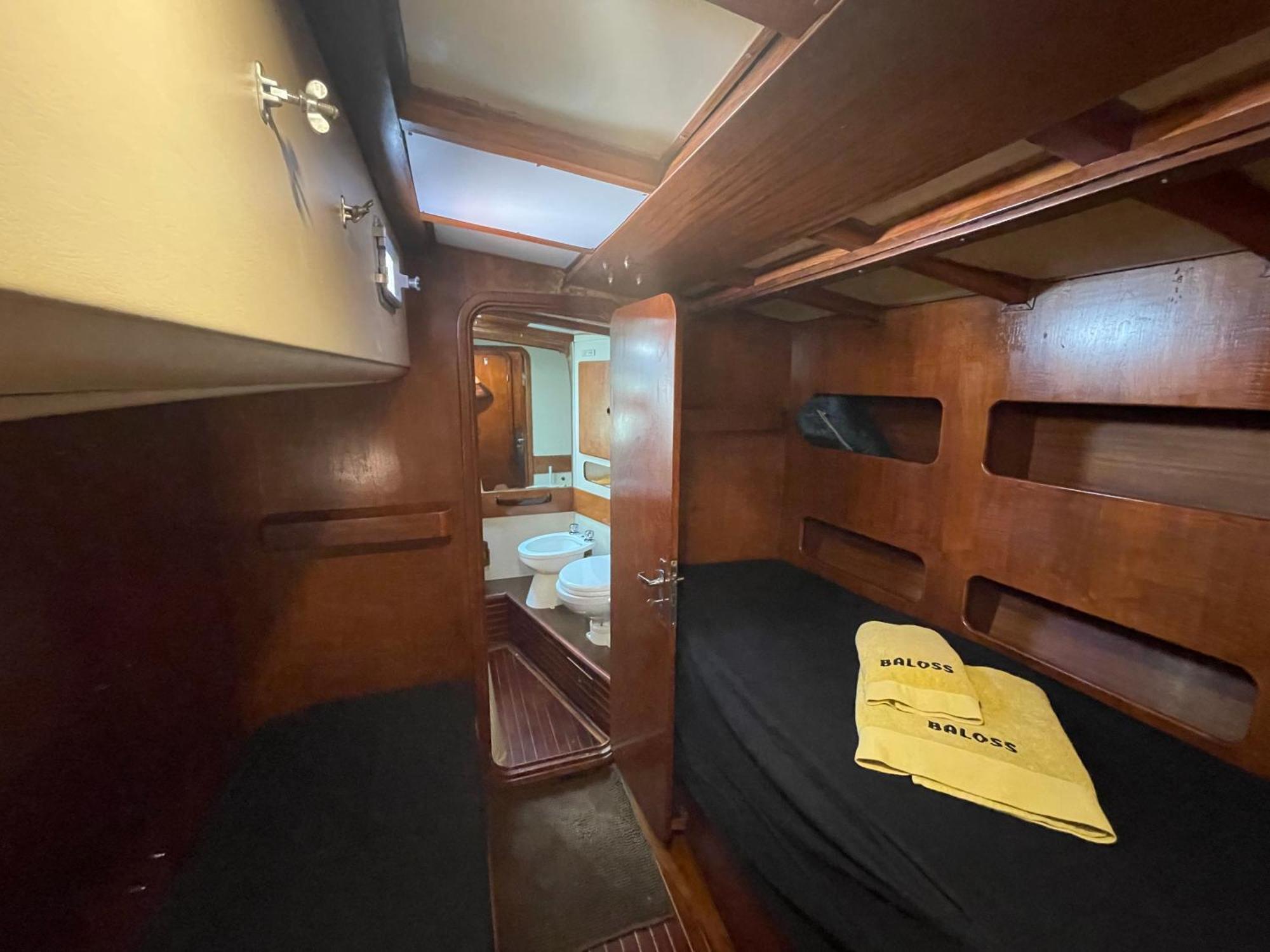 Sailboat B&B On Board Catania Exterior photo