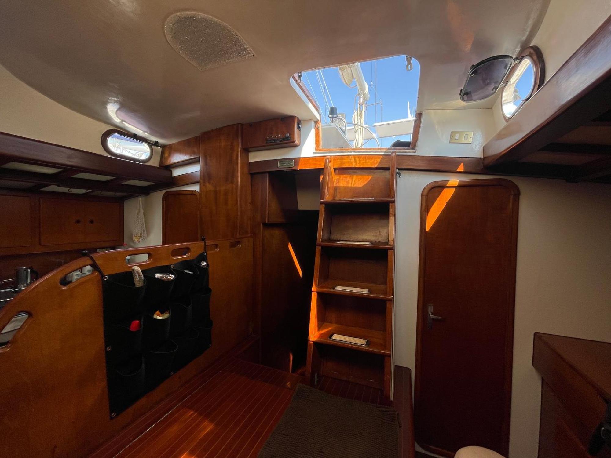 Sailboat B&B On Board Catania Exterior photo